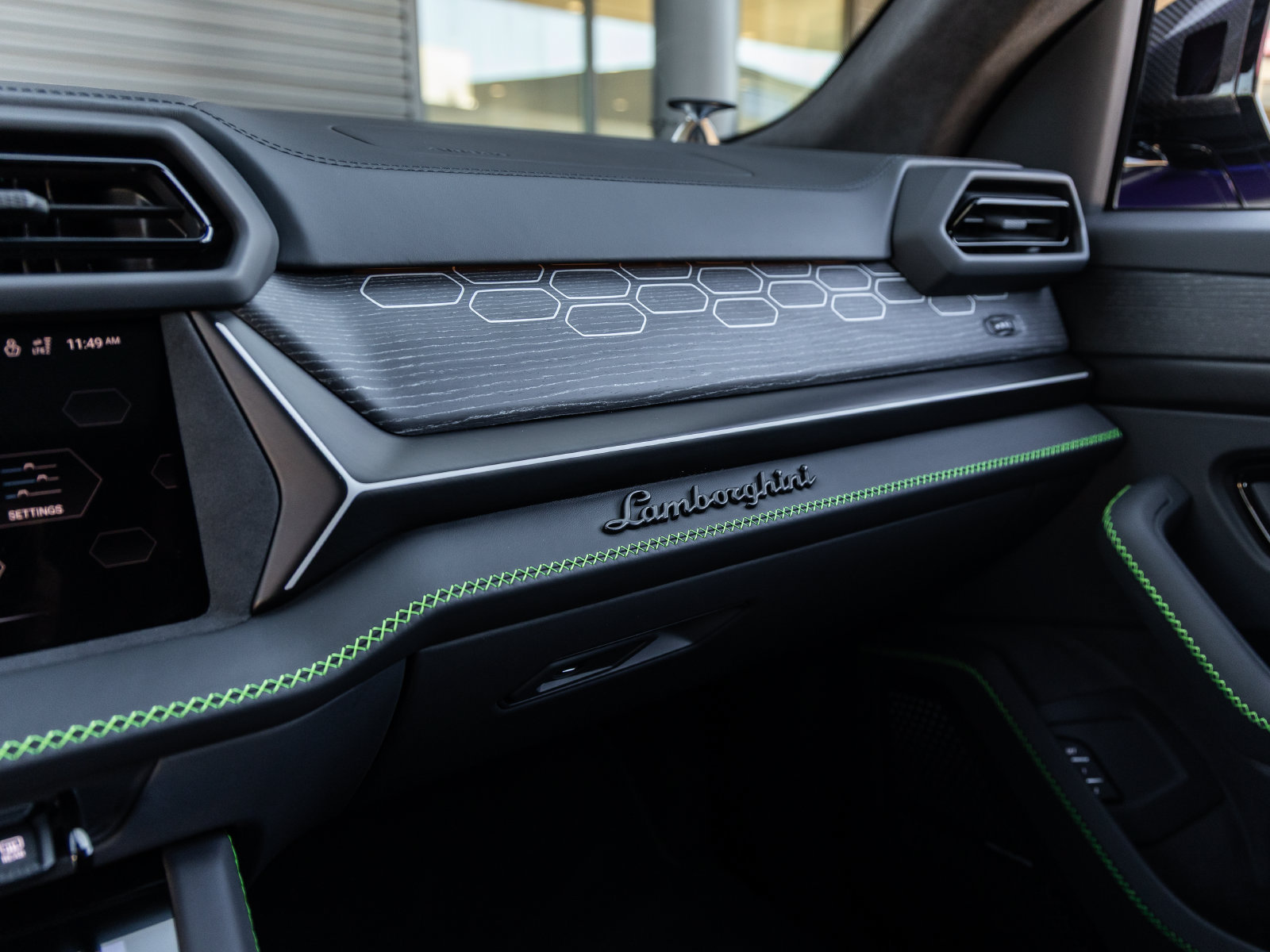 Used 2025 Lamborghini Urus S AWD/4WD image 33