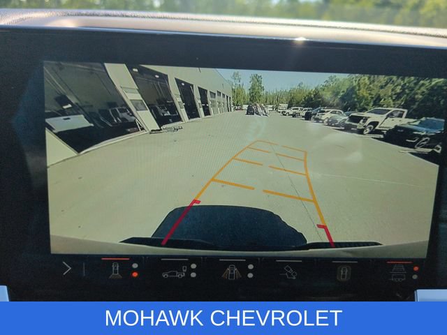 Used 2025 Chevrolet Silverado 1500 High Country w/ High Country Premium Package AWD/4WD image 15