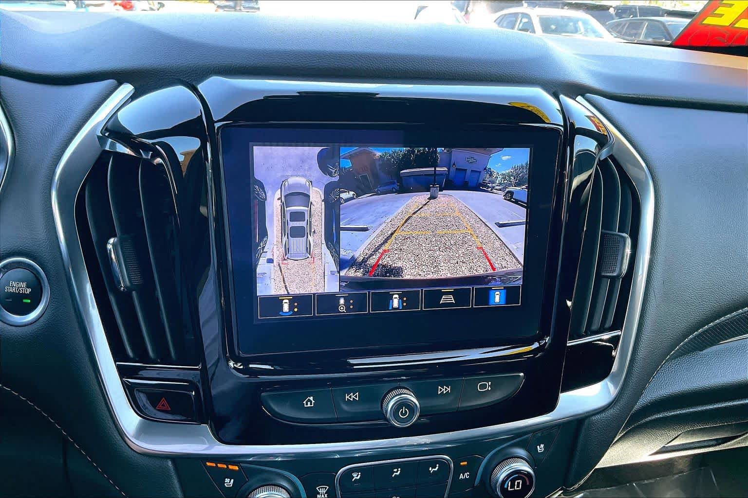 Certified 2023 Chevrolet Traverse Premier FWD image 21