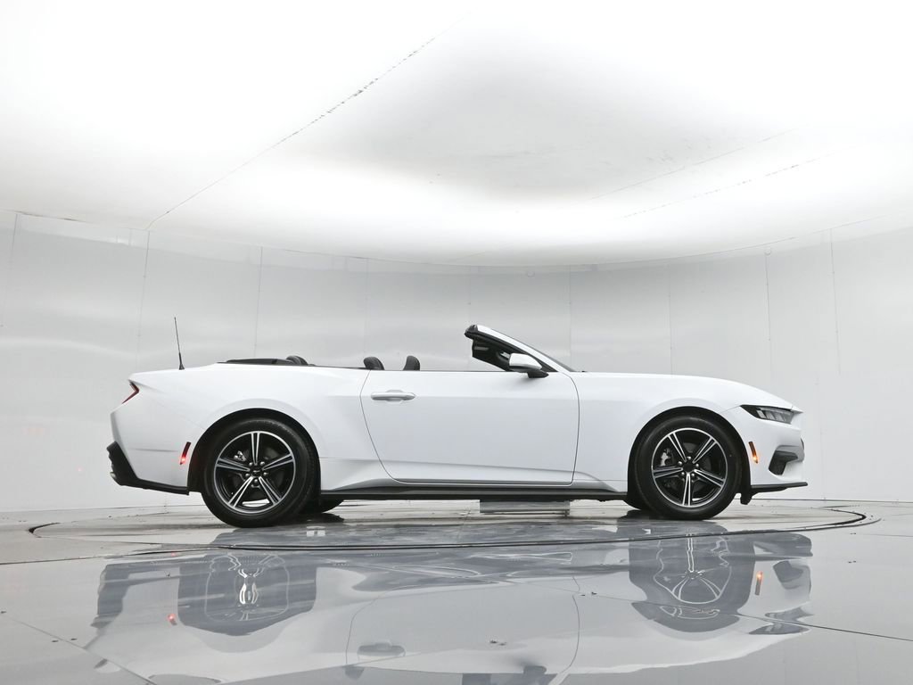 Used 2024 Ford Mustang EcoBoost image 48