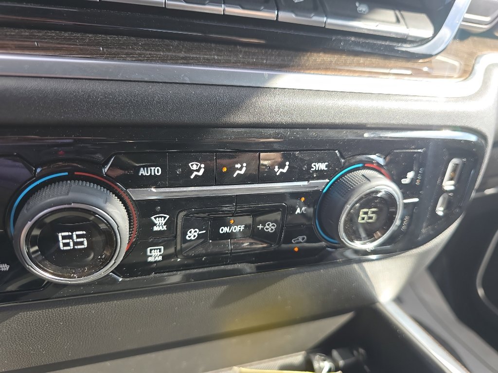 Used 2025 Chevrolet Silverado 1500 LT image 29