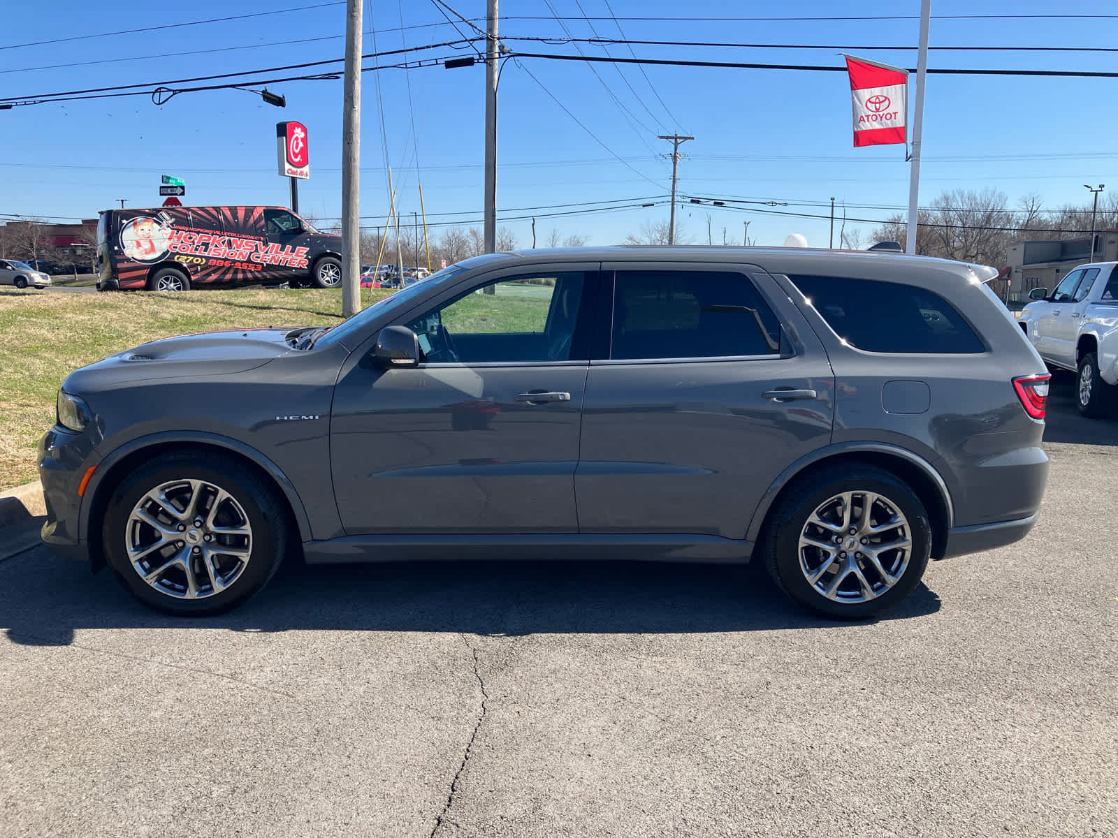 Used 2022 Dodge Durango R/T w/ Tow 'N Go Package image 4