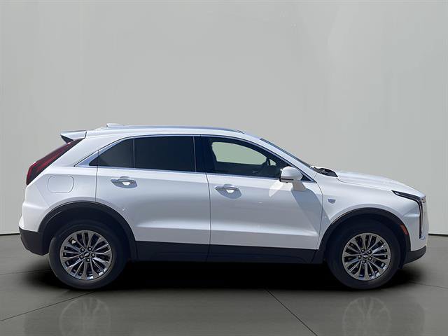 Certified 2025 Cadillac XT4 Premium Luxury AWD/4WD image 6