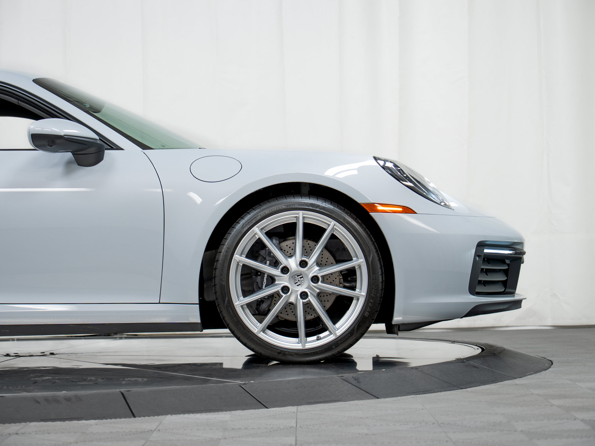 Certified 2024 Porsche 911 Carrera RWD image 11