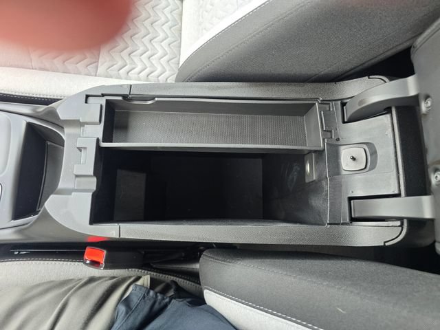 Used 2022 Chevrolet Equinox LT FWD image 26