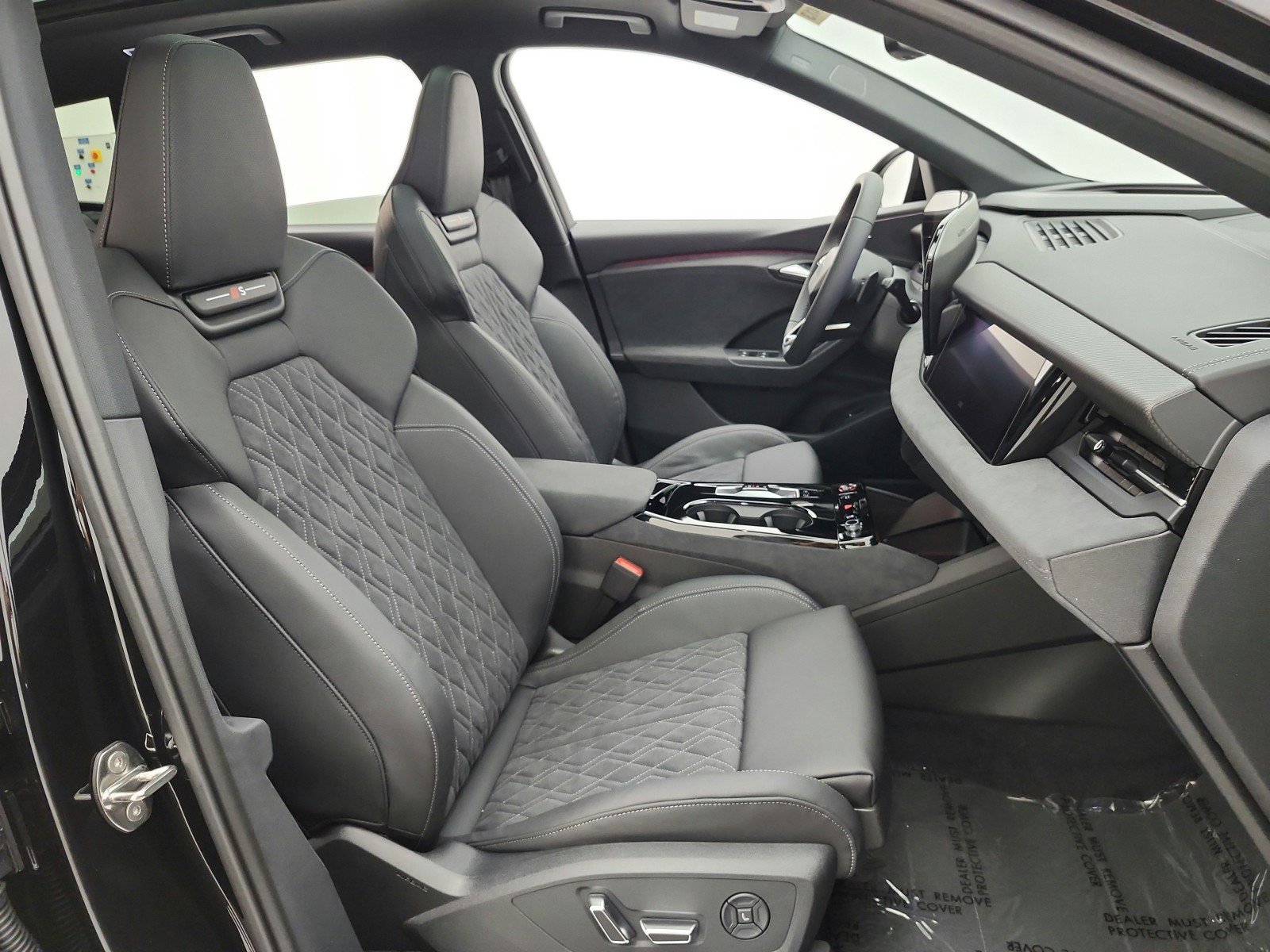 New 2027 Audi SQ6 e-tron Premium Plus AWD/4WD image 14