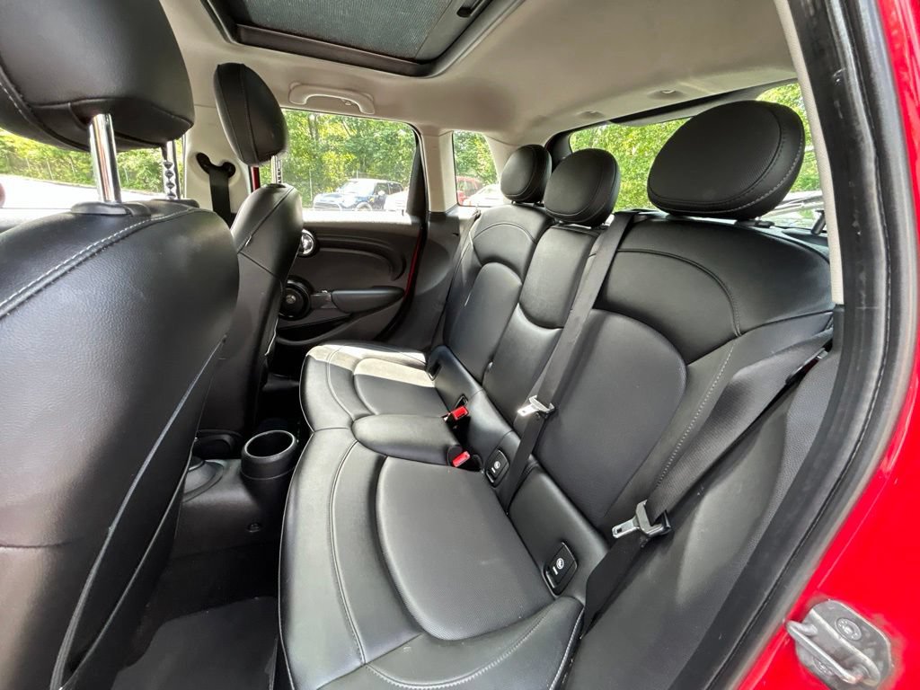 Used 2015 MINI Cooper 4-Door Hardtop FWD image 26