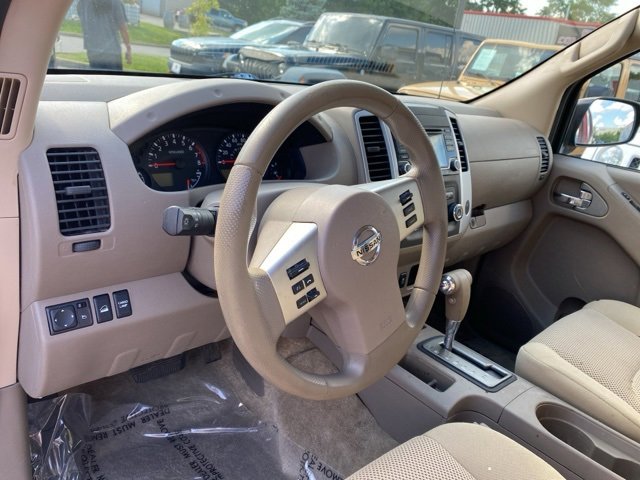 Used 2018 Nissan Frontier SV image 8