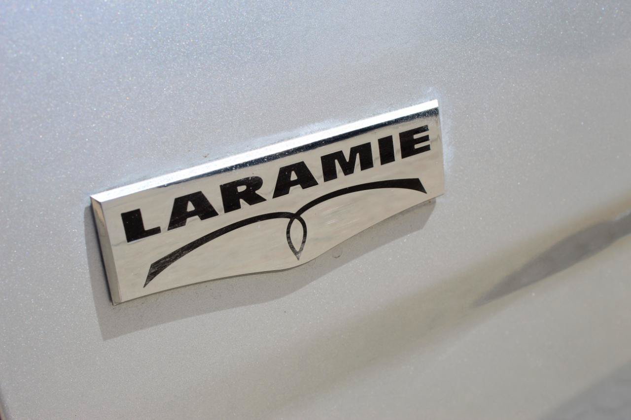 Used 2016 RAM 1500 Laramie w/ Convenience Group AWD/4WD image 5