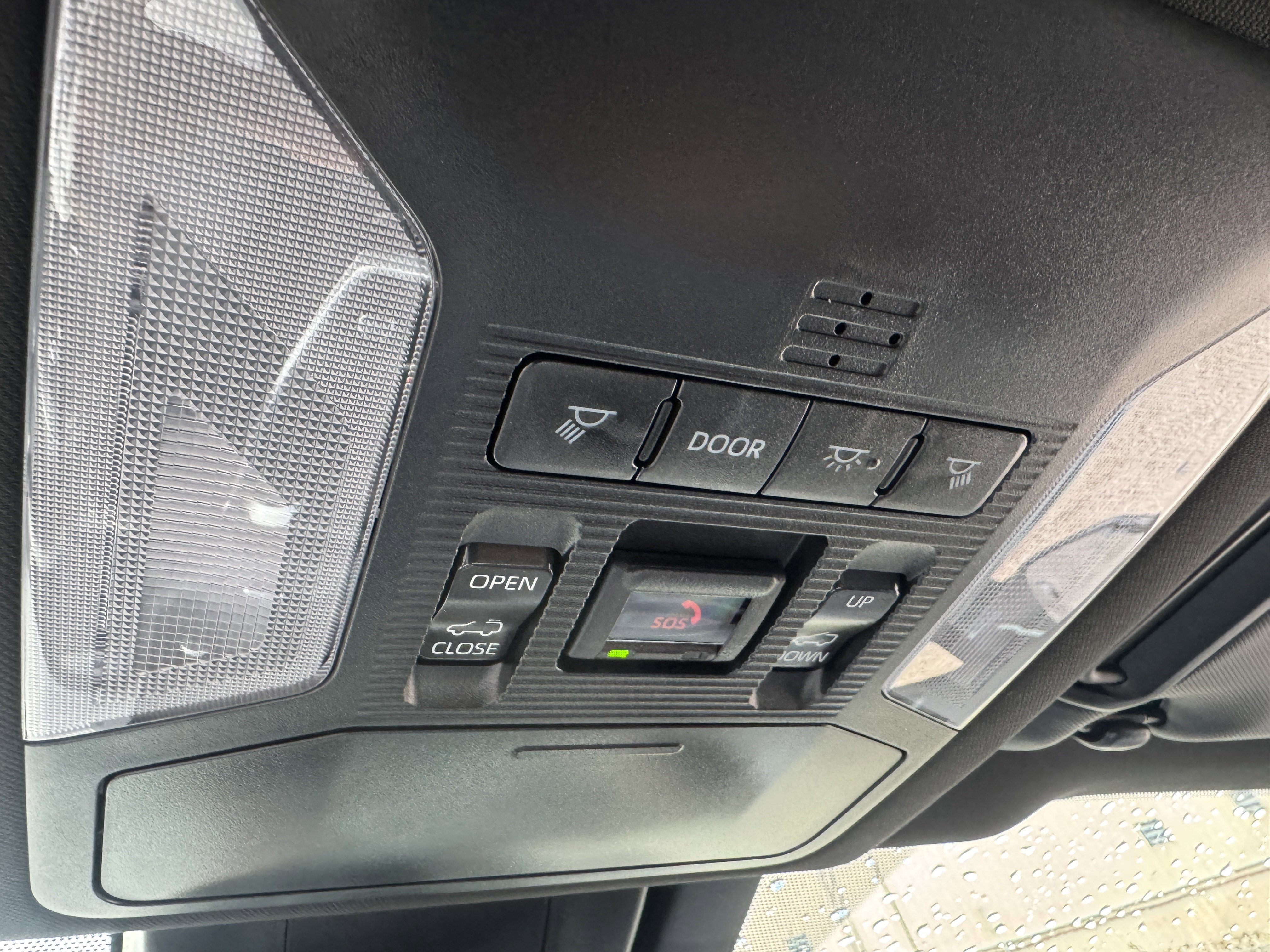 Used 2025 Toyota RAV4 XSE w/ Weather Package AWD/4WD image 30