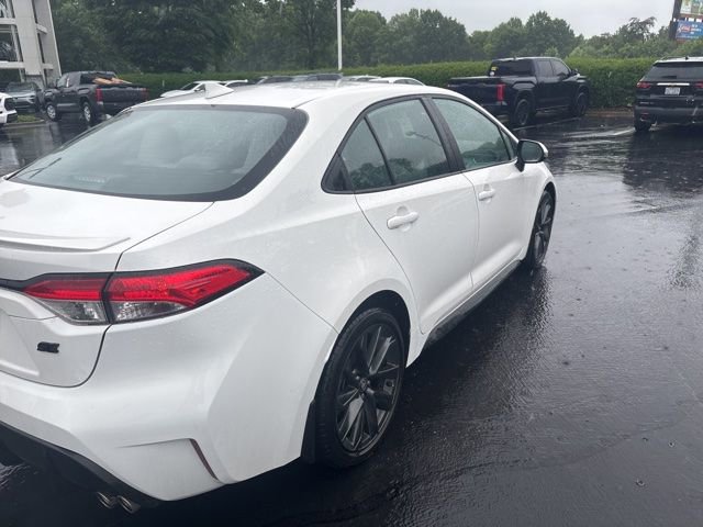 Used 2024 Toyota Corolla SE FWD image 8
