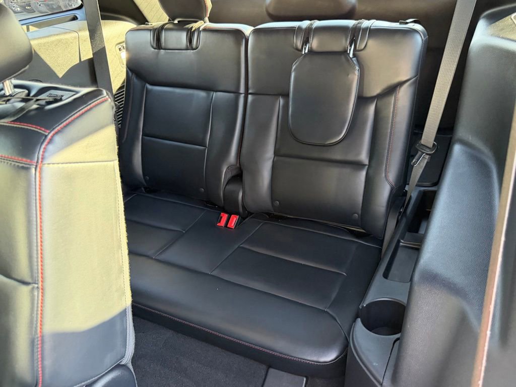 Used 2025 Ford Explorer ST-Line w/ Premium Package image 32