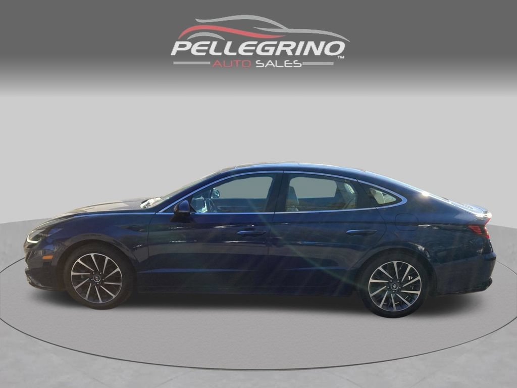 Used 2022 Hyundai Sonata Limited w/ Cargo Package FWD image 3