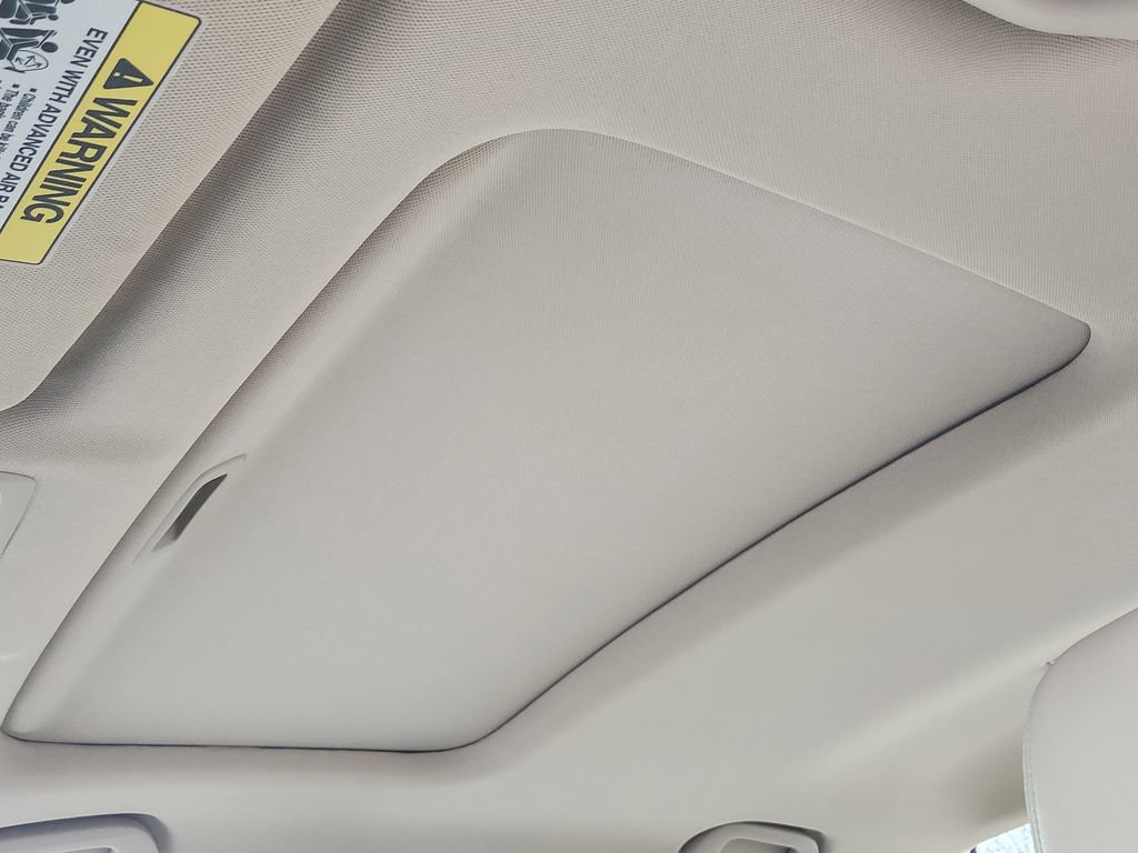 Used 2016 Honda Accord Touring image 14