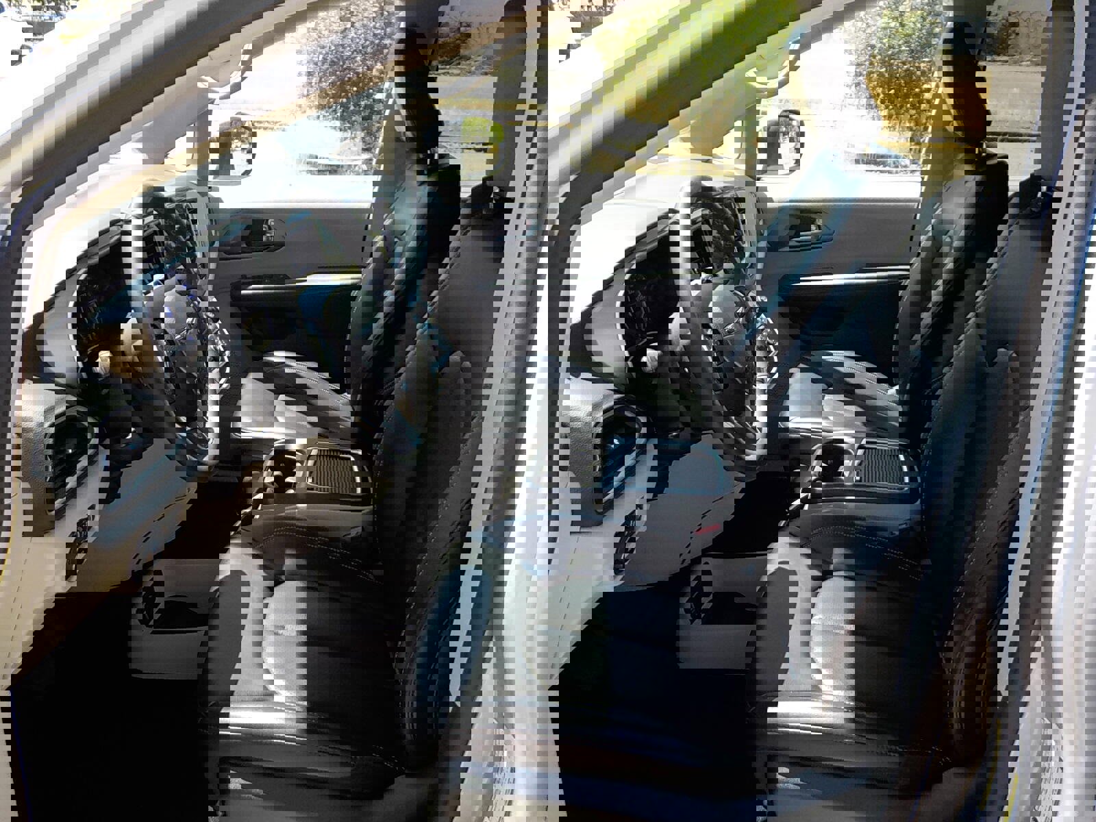 Used 2023 Chrysler Pacifica Touring-L image 21