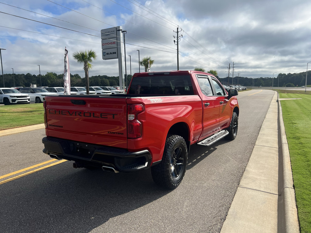 Used 2022 Chevrolet Silverado 1500 Custom Trail Boss w/ LPO, Dark Essentials Package AWD/4WD image 8