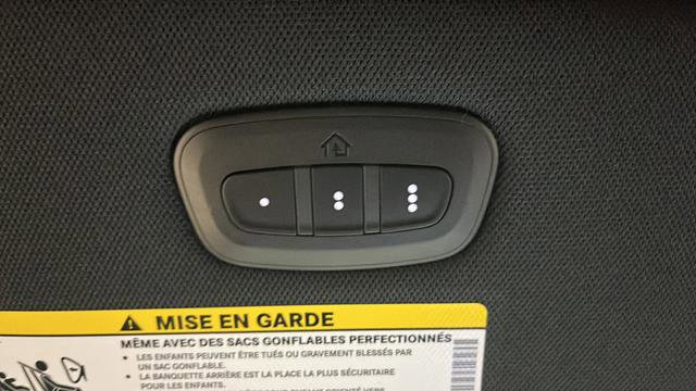 New 2026 Chrysler Pacifica Select image 16