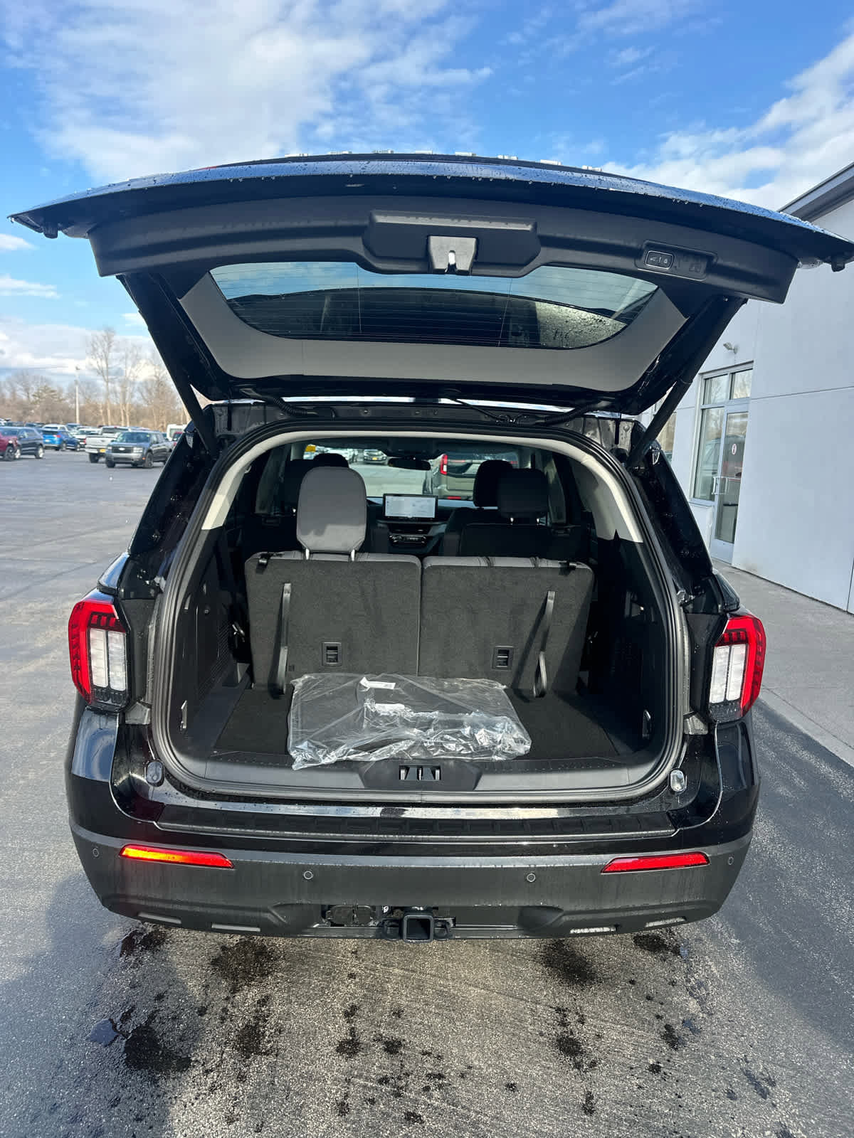 New 2026 Ford Explorer Active image 13