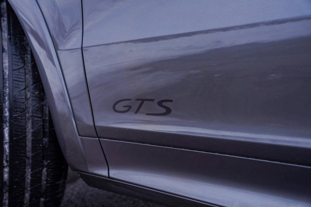 Used 2021 Porsche Cayenne GTS image 5