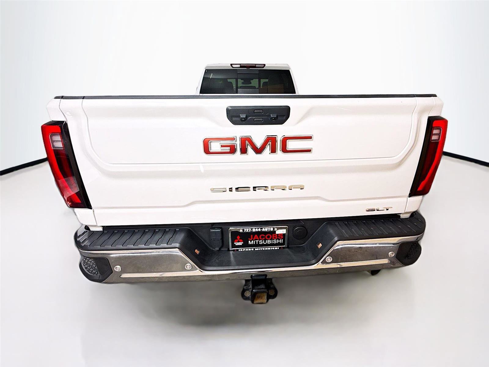 Used 2025 GMC Sierra 3500 SLT w/ SLT Convenience Package image 6