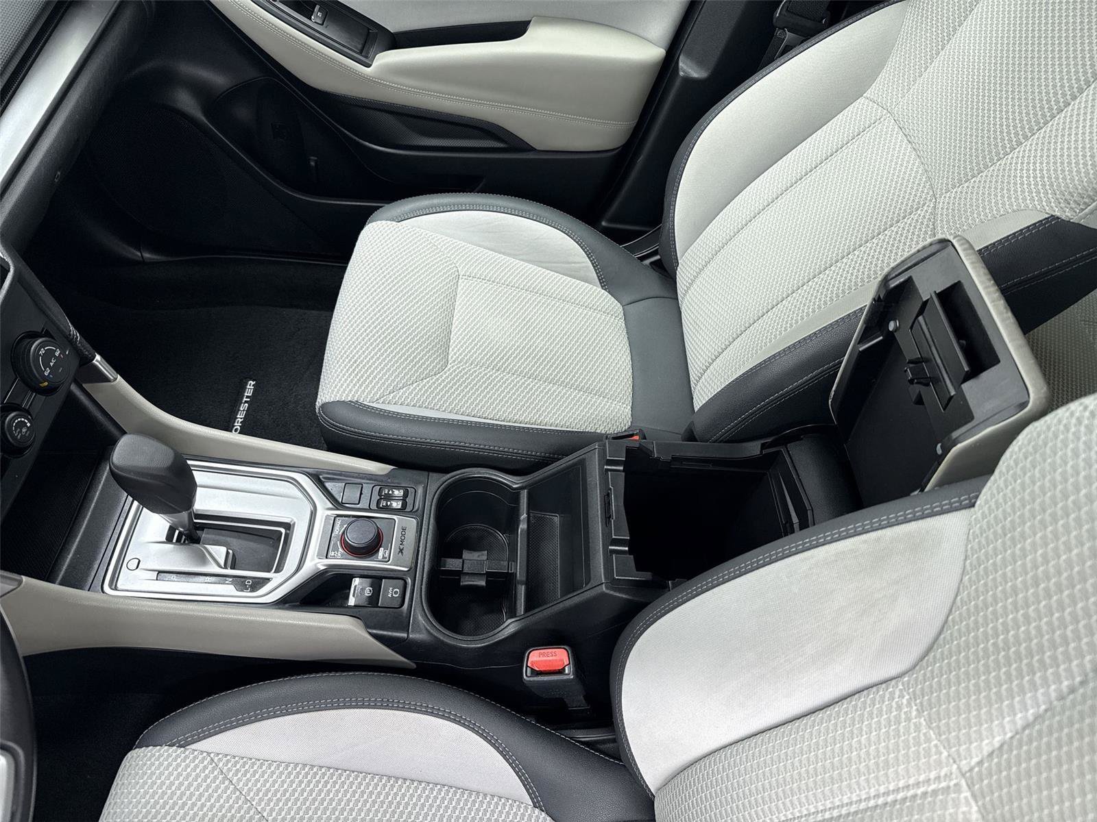 Used 2020 Subaru Forester Premium AWD/4WD image 17