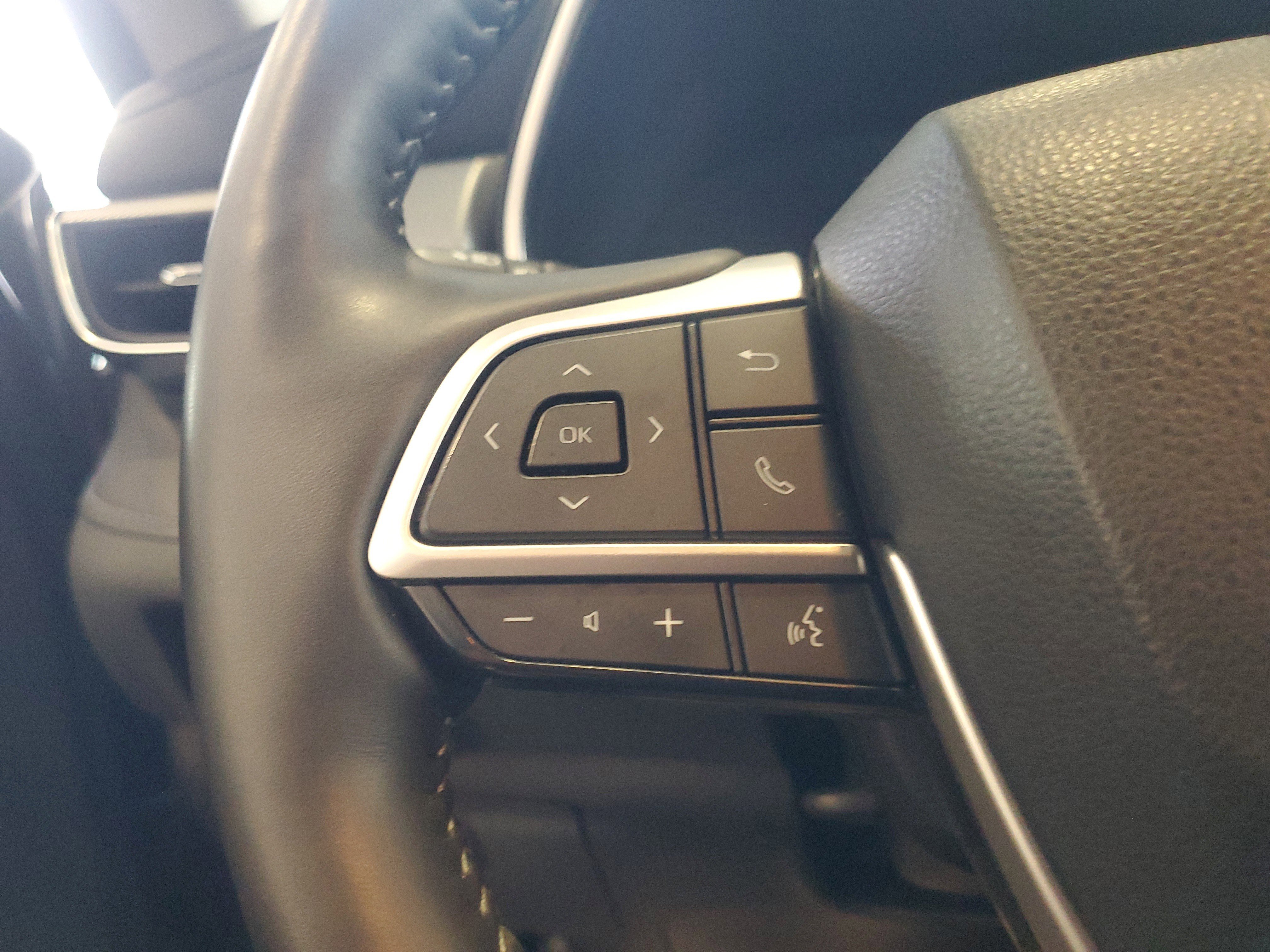 Certified 2025 Toyota Highlander Platinum AWD/4WD image 18