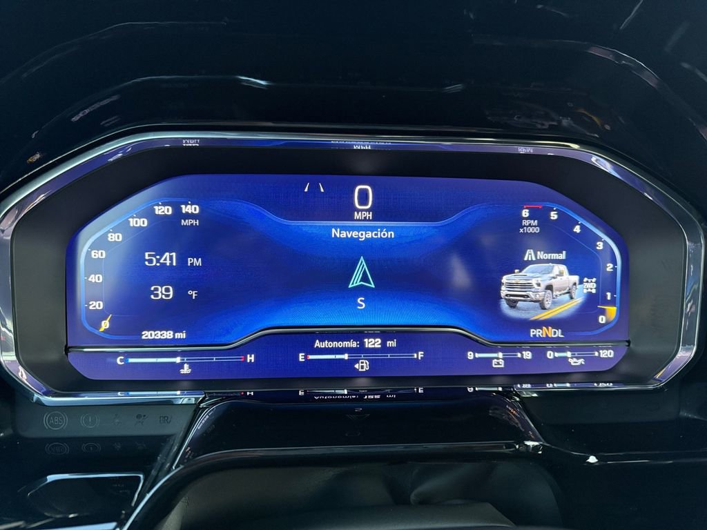 Used 2025 Chevrolet Silverado 2500 ZR2 w/ Technology Package image 19