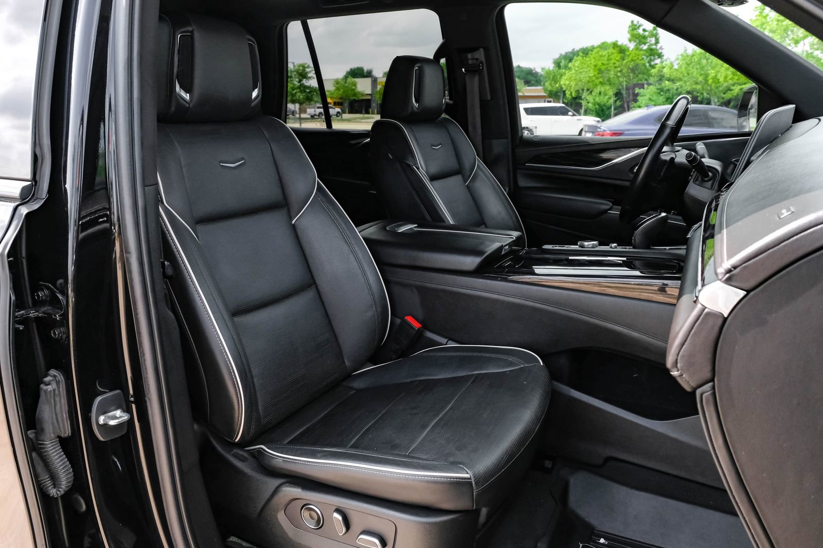 Used 2021 Cadillac Escalade Sport w/ Driver Assist Tech Package image 46