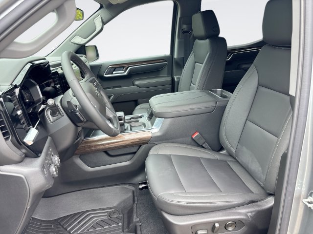 New 2026 Chevrolet Silverado 1500 RST w/ RST All Star Premium Package AWD/4WD image 11
