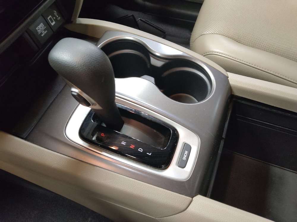 Used 2017 Honda Ridgeline RTL-T image 26