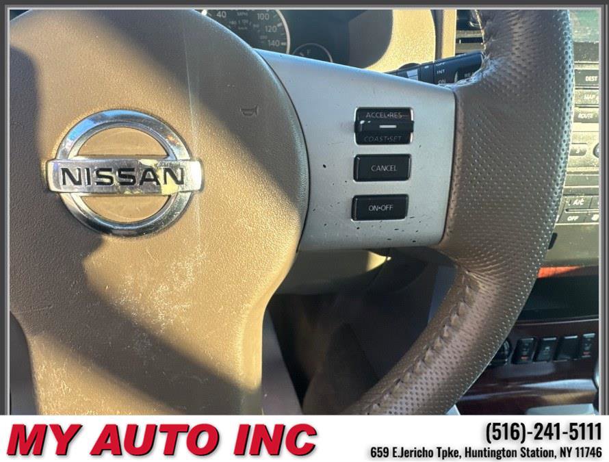 Used 2012 Nissan Pathfinder LE AWD/4WD image 21
