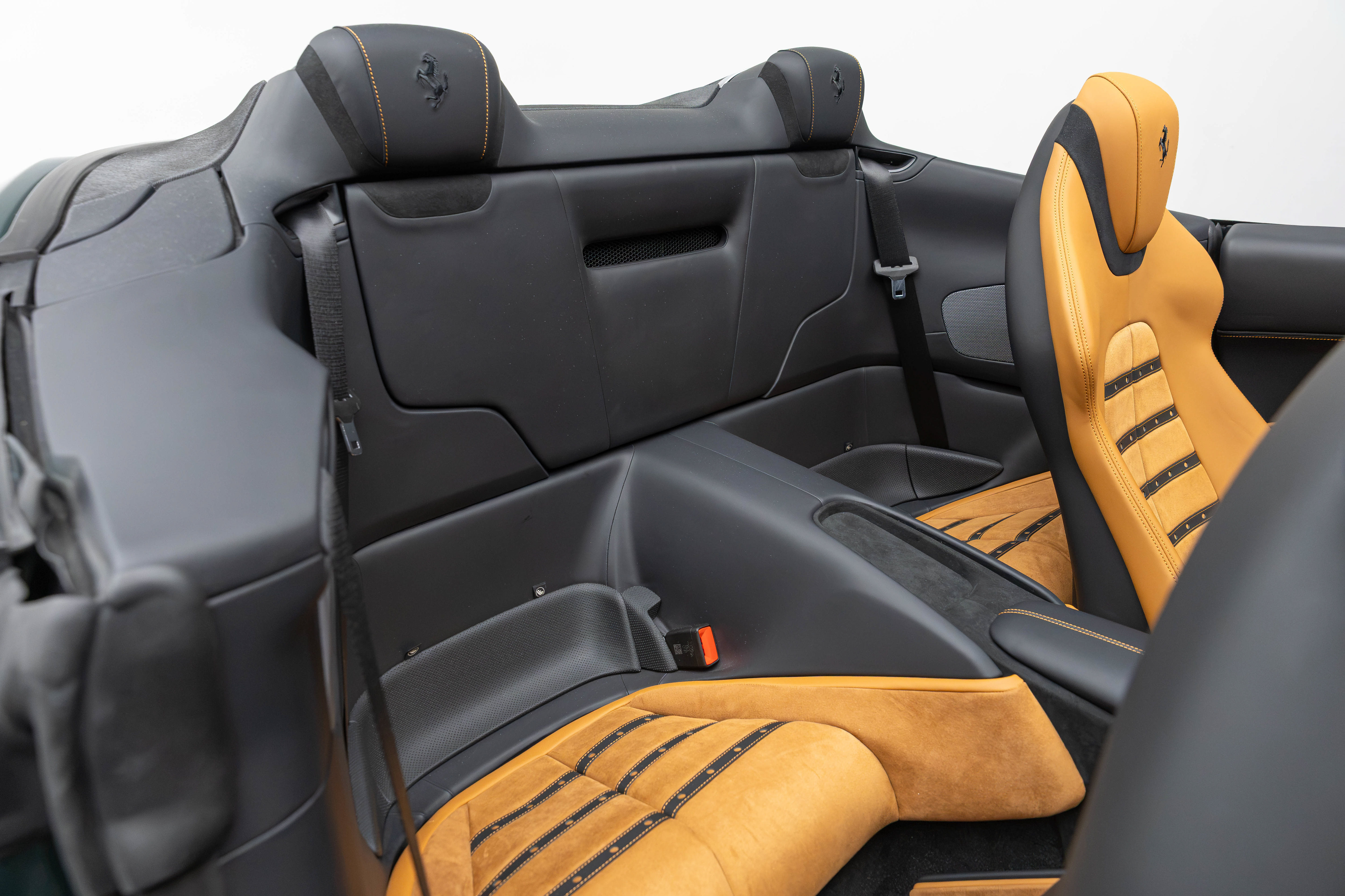 Certified 2025 Ferrari Roma Spider RWD image 55