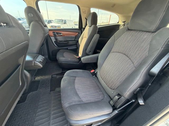 Used 2017 Chevrolet Traverse LT w/ Style and Technology Package FWD image 20