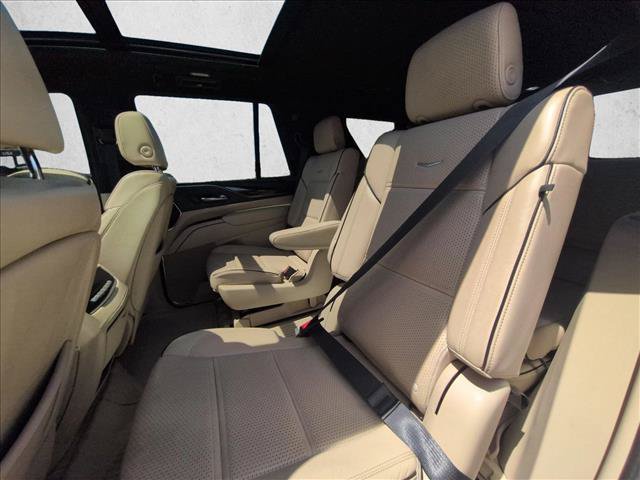 Used 2024 Cadillac Escalade Premium Luxury RWD image 18