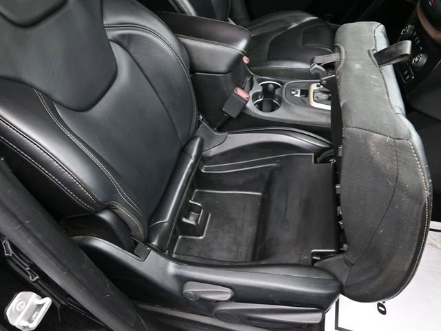 Used 2017 Jeep Cherokee High Altitude image 38