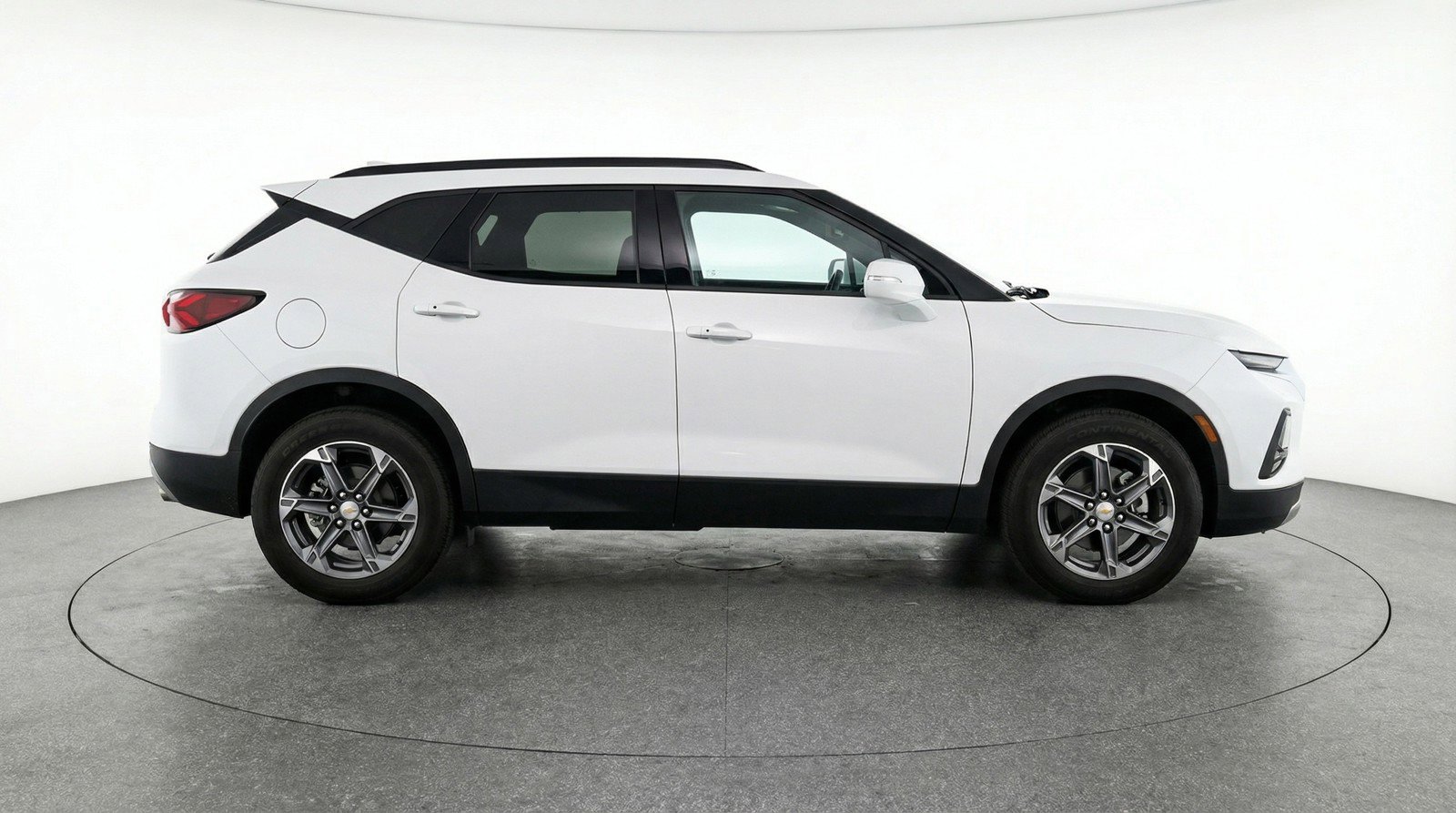 Used 2025 Chevrolet Blazer LT image 11