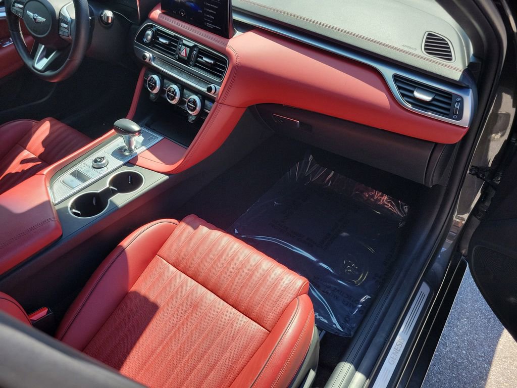 Used 2023 Genesis G70 2.0T w/ Sport Prestige Package RWD image 18