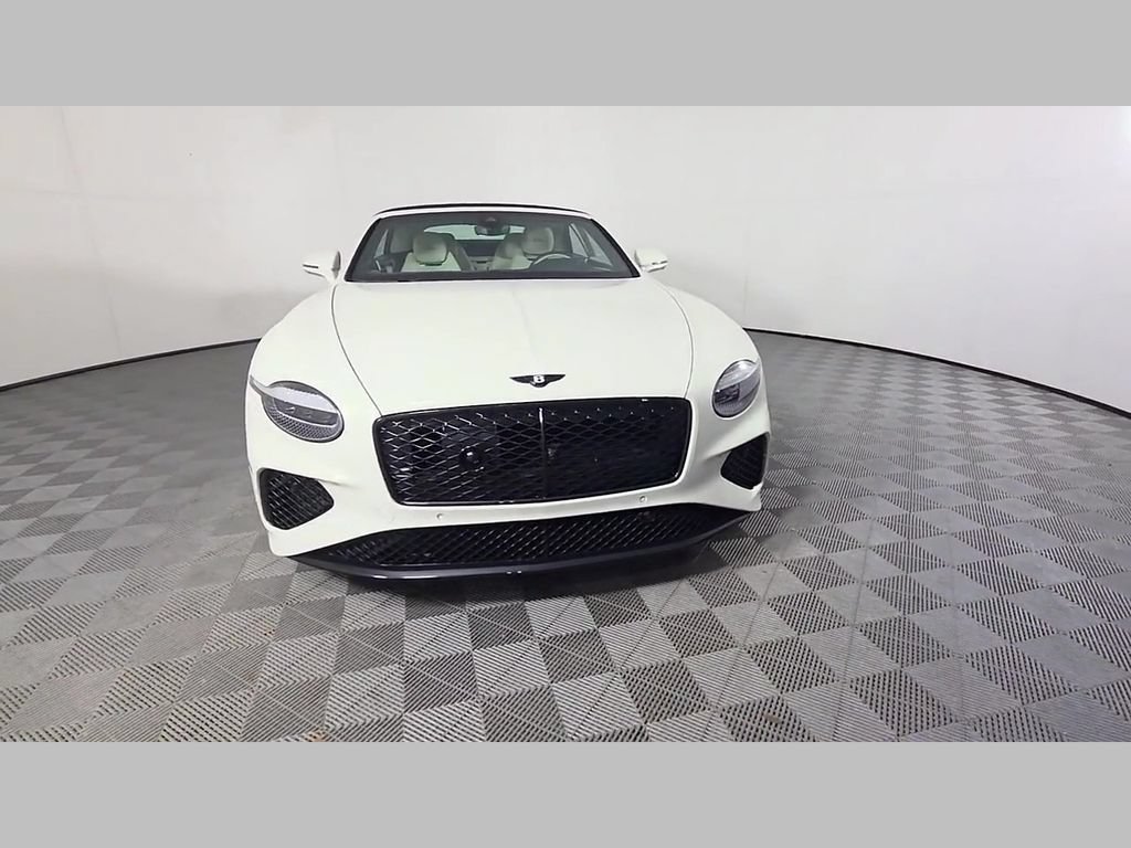 Used 2025 Bentley Continental GTC AWD/4WD image 51
