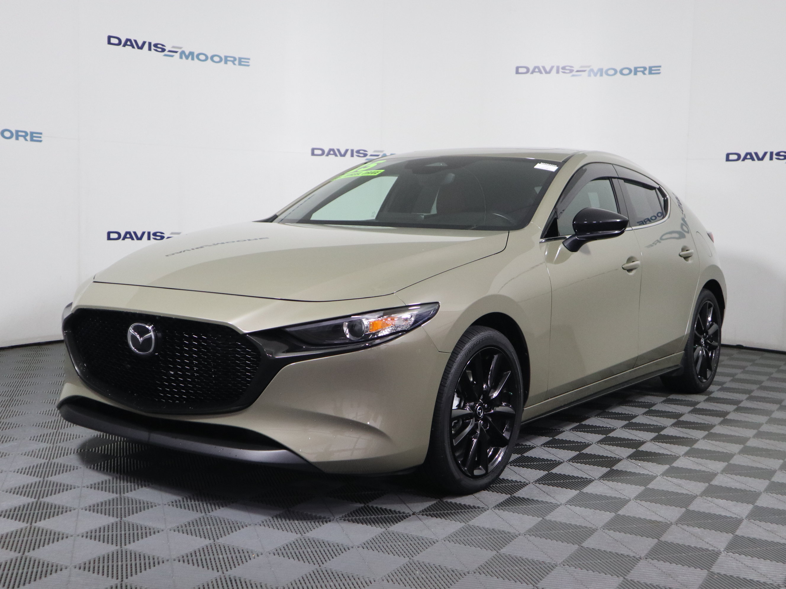 Certified 2025 MAZDA MAZDA3 Carbon AWD/4WD image 11