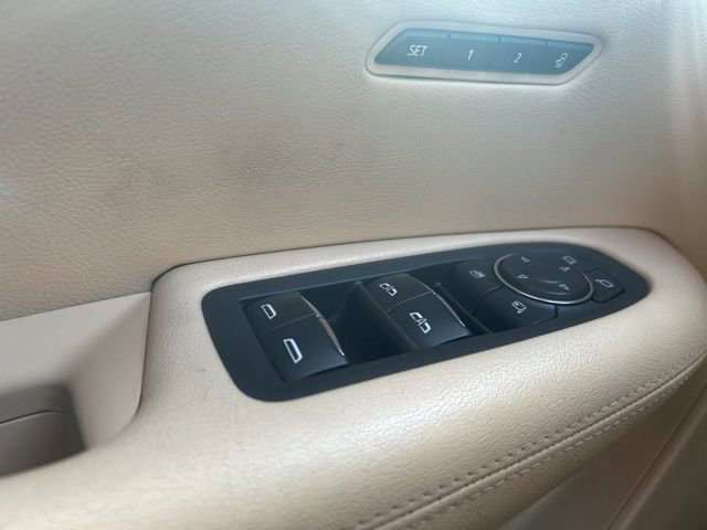 Used 2019 Cadillac XT5 Premium Luxury AWD/4WD image 19