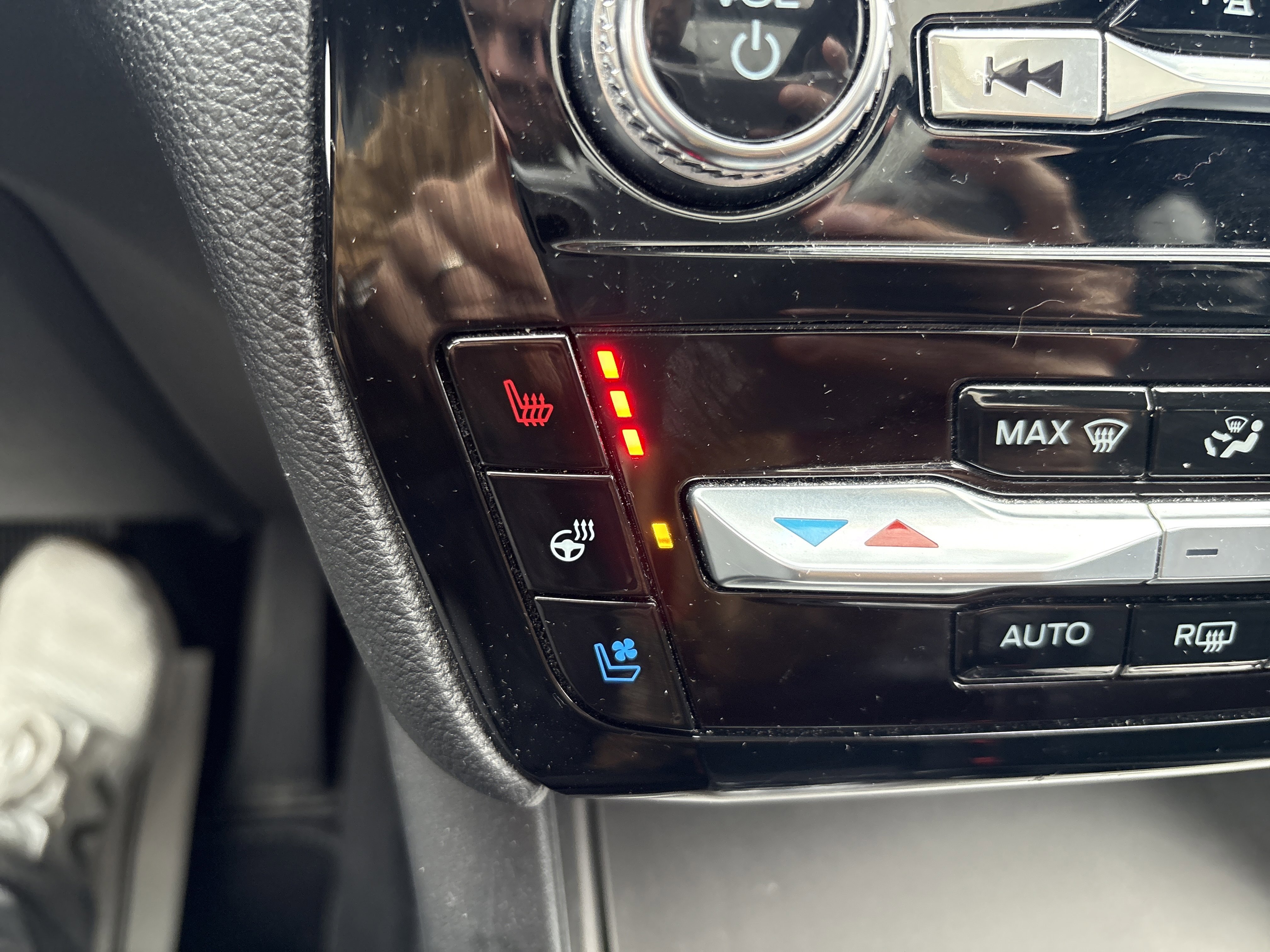 Used 2022 Ford Explorer ST w/ Equipment Group 401A image 29