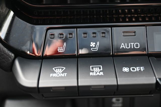 Used 2026 Toyota Land Cruiser w/ Premium Package AWD/4WD image 31