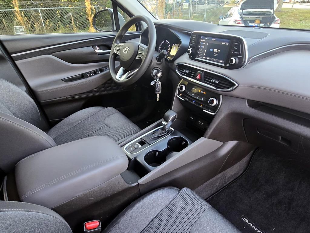 Used 2019 Hyundai Santa Fe SE image 31