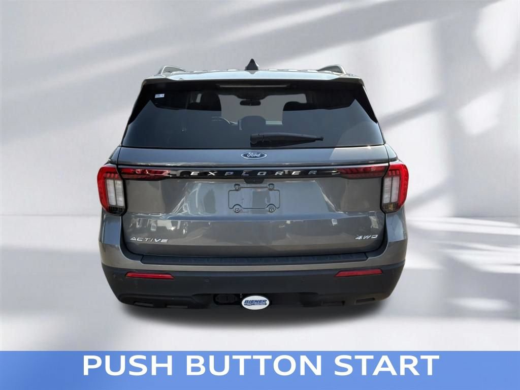 Used 2025 Ford Explorer Active AWD/4WD image 19