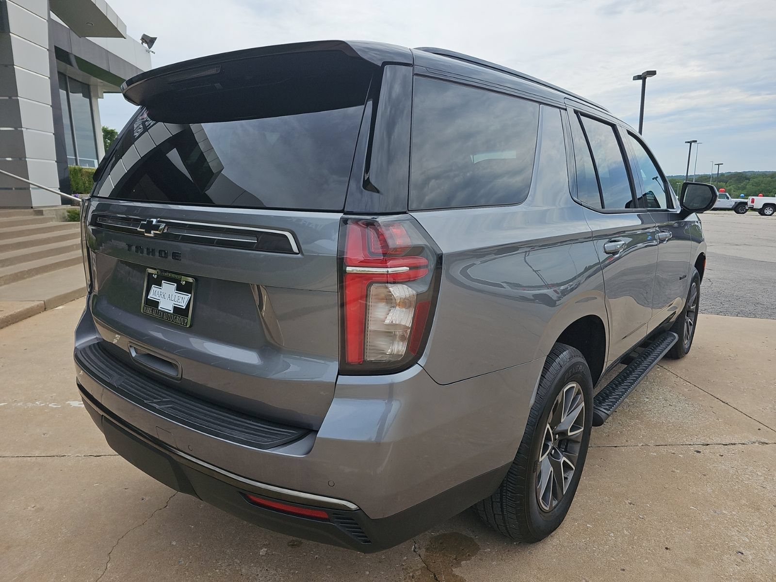 Used 2021 Chevrolet Tahoe Z71 AWD/4WD image 4
