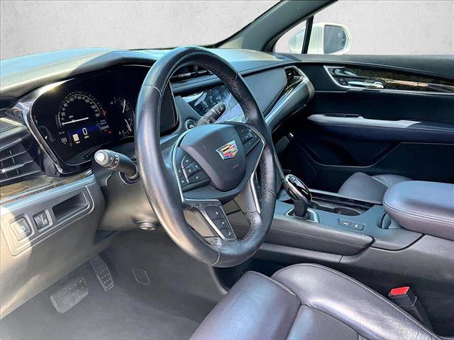 Used 2017 Cadillac XT5 Premium Luxury w/ Driver Assist Package FWD image 13