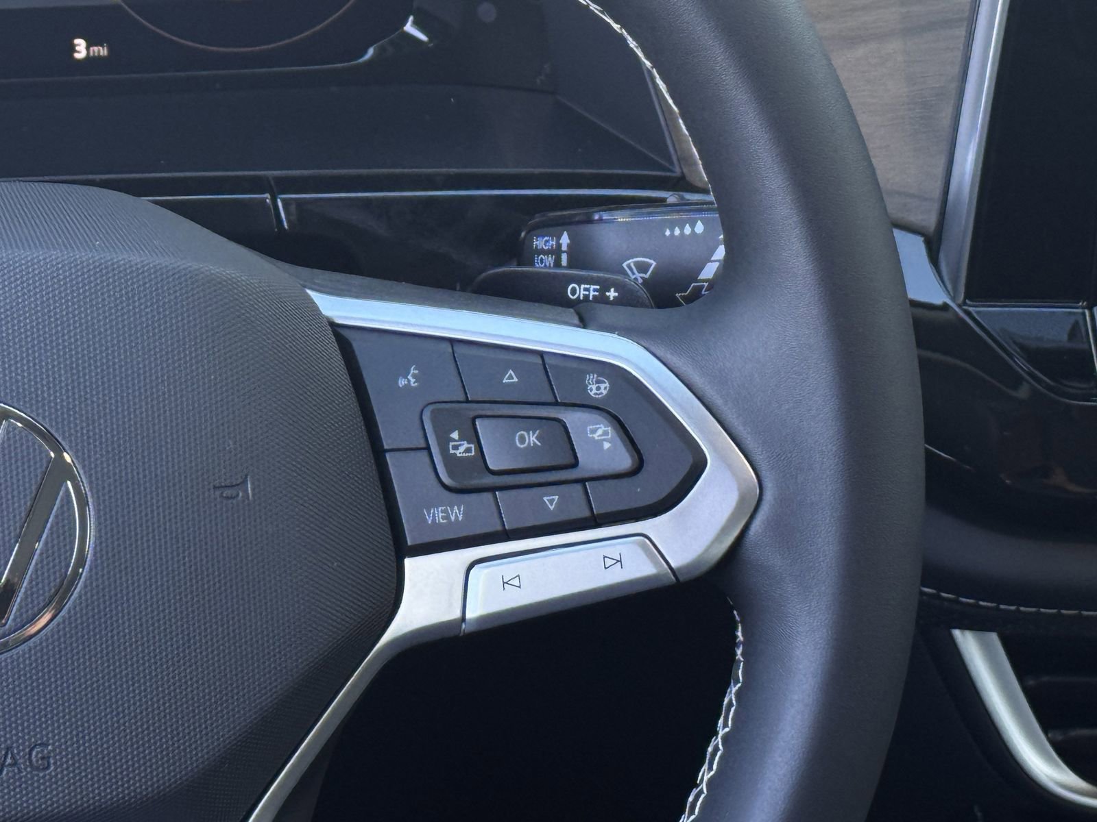 New 2026 Volkswagen Atlas SE image 15