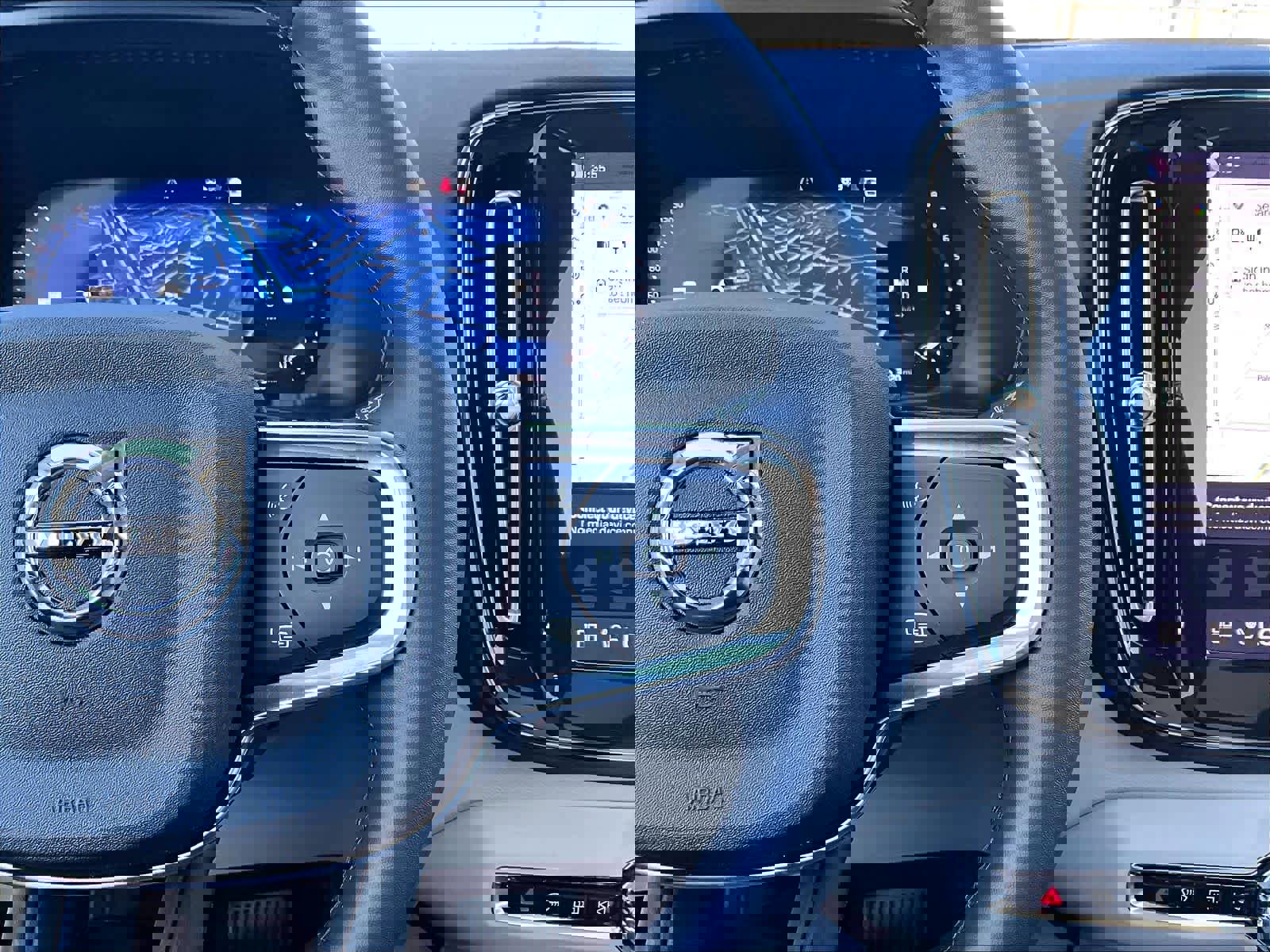 Used 2026 Volvo XC40 B5 Plus w/ Protection Package Premier image 22