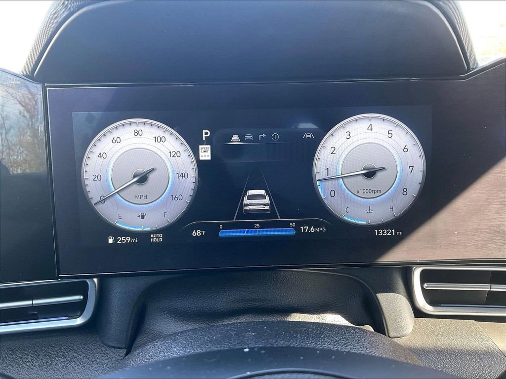 Used 2025 Hyundai Elantra SEL FWD image 25