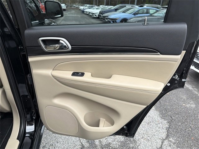 Used 2021 Jeep Grand Cherokee Limited w/ Luxury Group II image 16